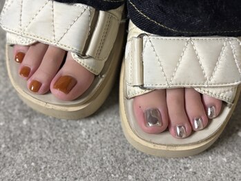 スリーク(sleek)/アシンメトリーフット