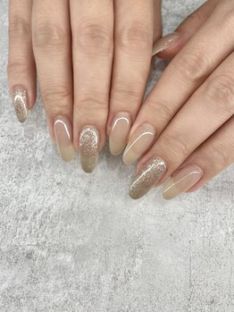 うるつやベージュネイル