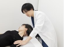 デスクワークや蓄積した肩こりや腰痛【整体/リンパ/骨盤矯正】