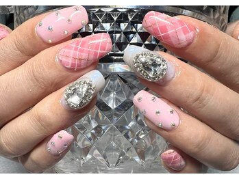 韓国風ビジューネイル