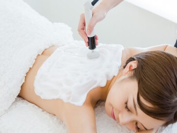 ナチュラーレ 三宮店(Naturale)の写真/【25年の信頼と技術】花嫁のなりたい姿を熟知した、専門店ならではの濃密ケア。初回体験4980円～♪