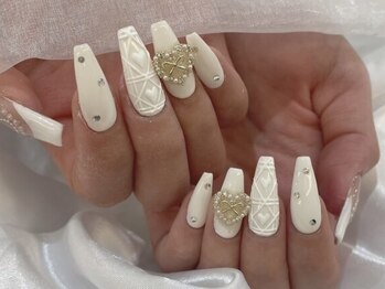 ラビィ(Raviy)/ニットネイル