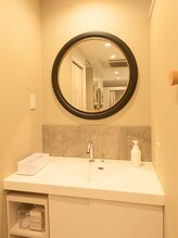 ケセラメディカルサロン/洗顔用の洗面台