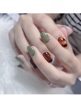 プルームネイル(plume.nail)/べっ甲デザイン