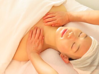 リッツ(RITZ)/施術【デコルテ】