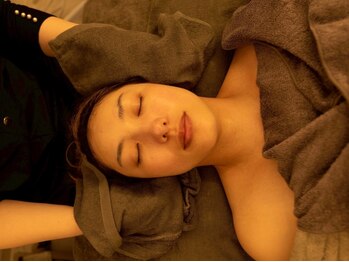 ティア(TIA)の写真/《身体の内側からデトックス》よもぎ蒸し×フェイシャルで巡りもツヤもUP！美白ケアも◎理想のたまご肌に♪