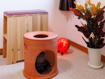 アンニョン/黄土100%の座器と壺を使用