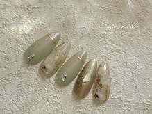 ソアンネイル(Soan nail)/くすみグリーン×ゴールド