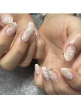 ユティル(Utile)/ニュアンスネイル¥9000