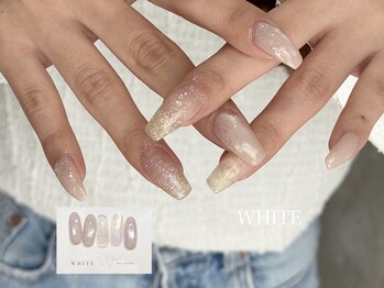 ホワイト(WHITE)/