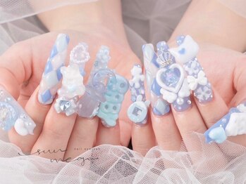 サンミーゴネイル 神戸店(Sunmego Nail)の写真/500色以上のカラー◇パーツは数千種類!洗練されたアートで周りと差をつける☆あなただけのデザインをご提案