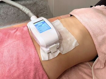 モンデュ(MonDue)の写真/最新脂肪冷却マシンで二の腕/お腹/太もも/お尻の脂肪を徹底撃退◎運動や筋トレが苦手な方にもおススメ