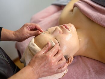 ラポール 弓胡/極上フェイシャル