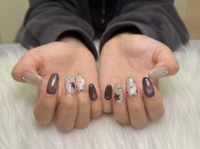 ロエン 北岡崎(ROEN)/星とドットネイル