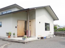 リフレおぎの雰囲気（こちらの外観を目印にお越しください）