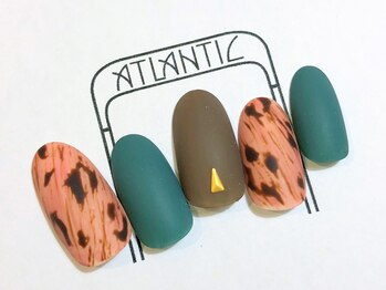 ネイル ミー(nail mee)/