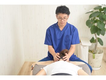 那覇カラダリンク整体/施術風景