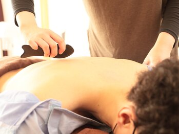 サロン ド シャイ(Salon de SHY)/気結を流す『いやし経絡かっさ』