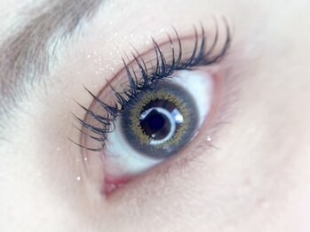 レア(Le’a)/短めのカール感強めデザイン♪