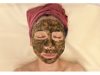 ティアラ(TIARA)/ハーブピーリング