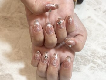 キャッツアイ東京 新宿店(Cat's eye TOKYO)/マグネットフレンチ風ネイル