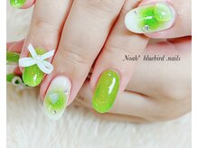 ノアブルーバードネイルズ(Noah' bluebird .nails)/ライムカラーでチークデザイン