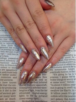 エスフィーネイルサロン ブリーユ(Esfy nailsalon Brille)/個性的ホイルネイル