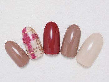 ふんわりチェックネイル