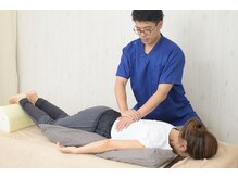 那覇カラダリンク整体/施術風景