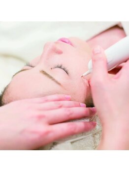 アロマエステサロン エッセンス/シミケア