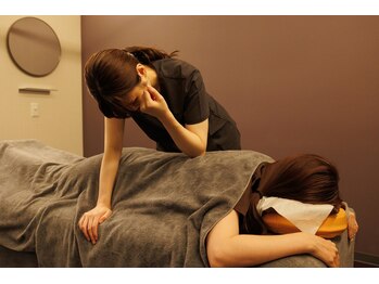 つぼぜん/【肩こりをほぐしたい】ツボ押し