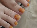 ちゅるんオレンジフットネイル