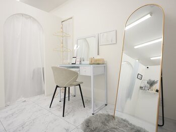 アルビス(Arbis)/3F お化粧直しできます