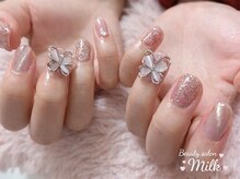 ビューティサロンミルク/蝶々きらめきネイル