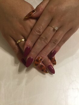 レビー(Revie)/ワンカラー＋アート