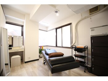 フォーゼ鍼灸整骨院/エステ室個室