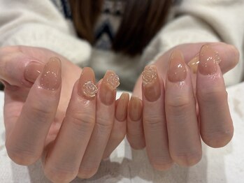 コダサンマルハチ(koda 308)/綺麗め薔薇ネイル。