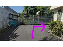 ノゾミ(Nozomi)/一番近い駐車場までの道(2)