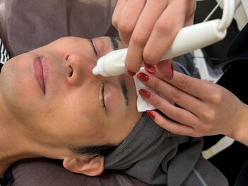 ウィンサムテン 新宿店(Winsome)の写真/垢抜けたいメンズへ☆デキる男は肌から違う◇毛穴の黒ずみを除去して清潔感UP!ニキビケアにもおすすめ♪