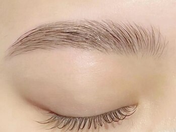 バンハダ トウキョウ(banhada TOKYO)の写真/眉で印象は変わる。骨格に合わせたBANHADA式美眉WAXで、驚くほど簡単な眉メイクへ