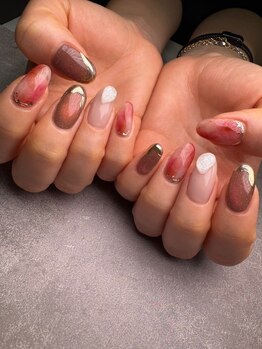 ラニ エカヒ 横浜店(Lani`ekahi)の写真/【新規】トレンドを取り入れたハンド定額ネイル☆色変OK！くすみカラーや深みのあるニュアンスが人気★