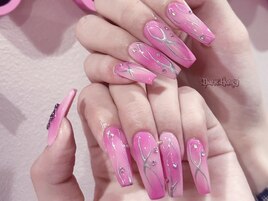 個性派カラーネイル