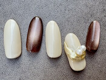 ターラ(Tara)/ブラウンネイル