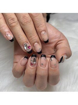 ネイルサロン スラッシュ(SLASH)/【momo】フレンチ10design