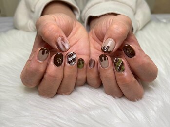 ロエン 北岡崎(ROEN)/紗々ネイル