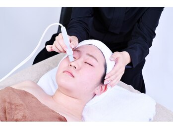 サロンアズ(salon AZU)/ハイドラ毛穴洗浄