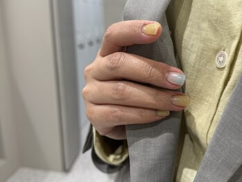 モツヲネイル(motsu.O! NAIL)/バイカラーデザイン