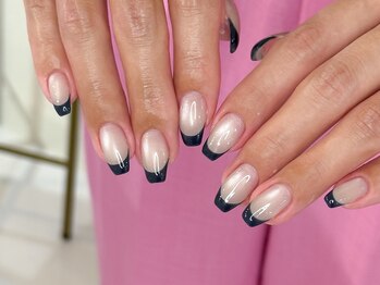 ワンアンドオンリー(One&Only)/うるまぐ×黒フレンチネイル