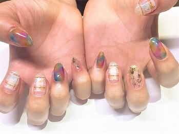 ヨロ(YOLO)/春夏ネイル/手描き/透け感