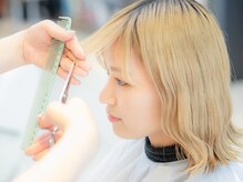 フリップ ビー アヴェダ(FLIP B AVEDA)の雰囲気（ヘアとのバランスを考えながら、デザインのご相談をいたします。）